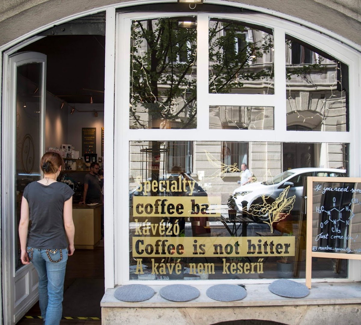 Mantra Specialty Coffee Minibar specialty coffee shop in Budapest - photo 10