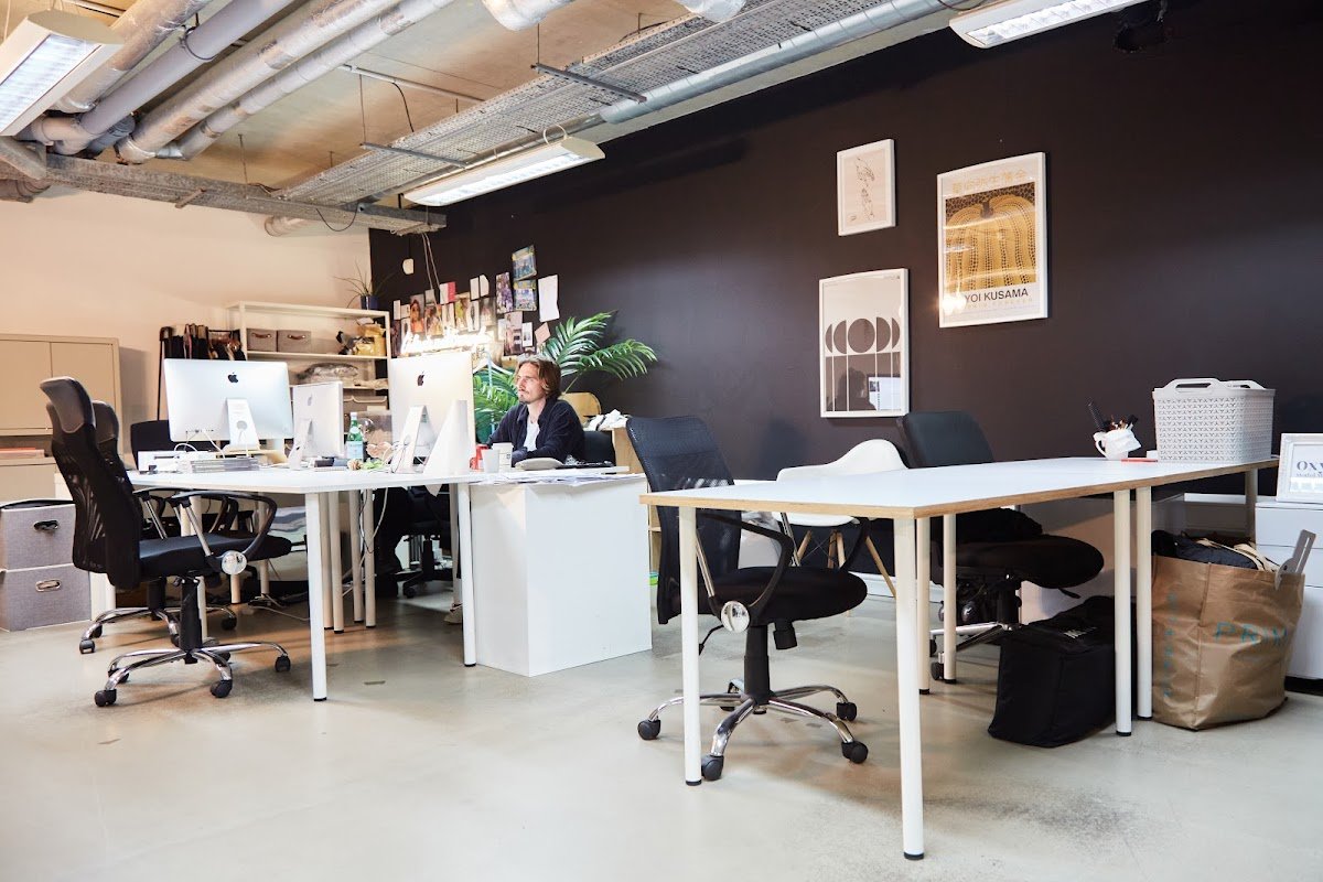 SHED Haggerston Coffee & Wine Shop specialty coffee shop in London - photo 2