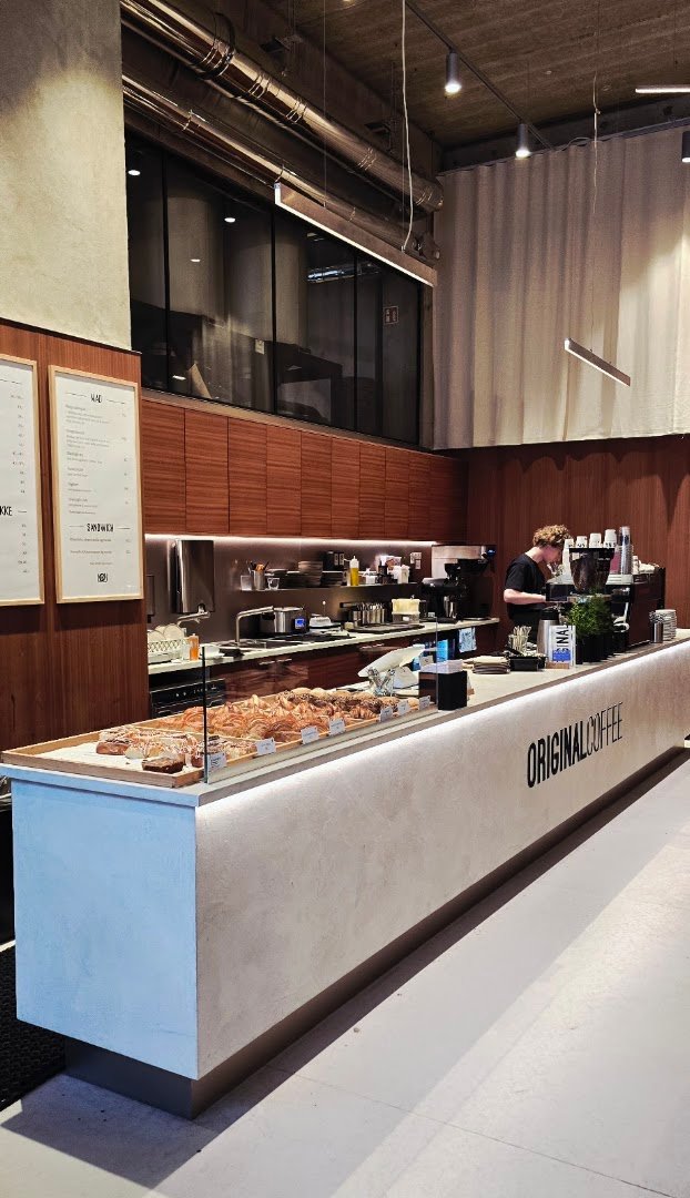 Original Coffee Carlsberg Byen (Bag Elefanterne) specialty coffee shop in Copenhagen - photo 2