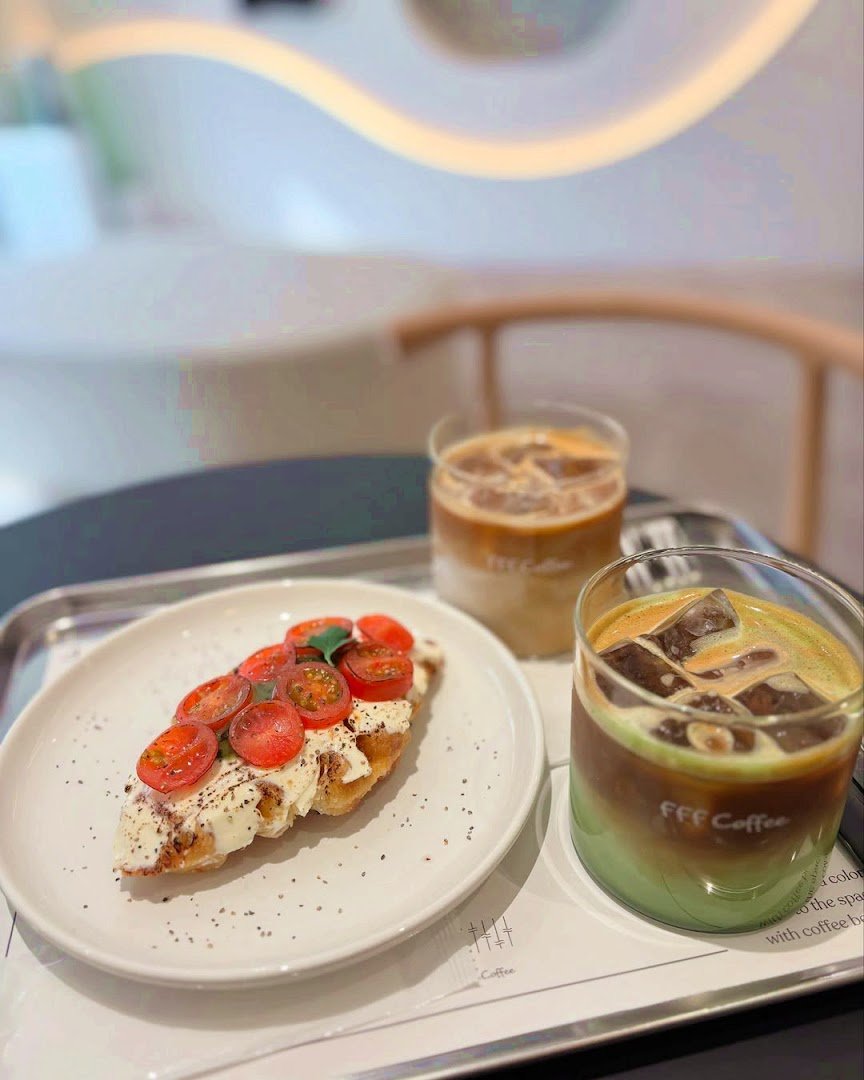 Coffee at FFF Coffee, specialty coffee shop in Osaka