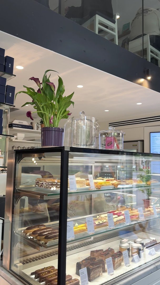 Interior of TOP 02 – Desserts, Gelato & Coffee, specialty coffee shop in Vienna