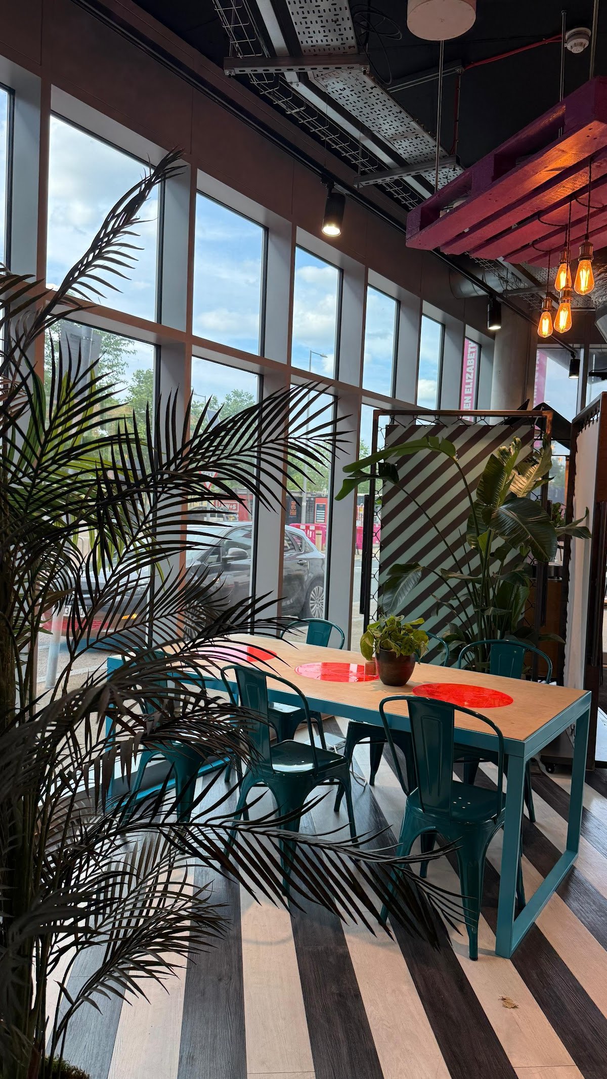 Clarnico Coffee specialty coffee shop in London - photo 17