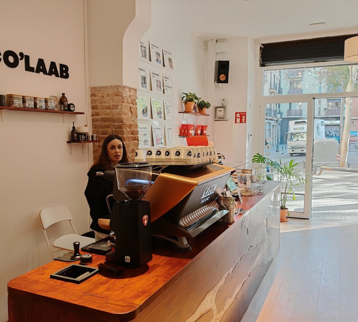 CO'LAAB specialty coffee shop in Barcelona - photo 7