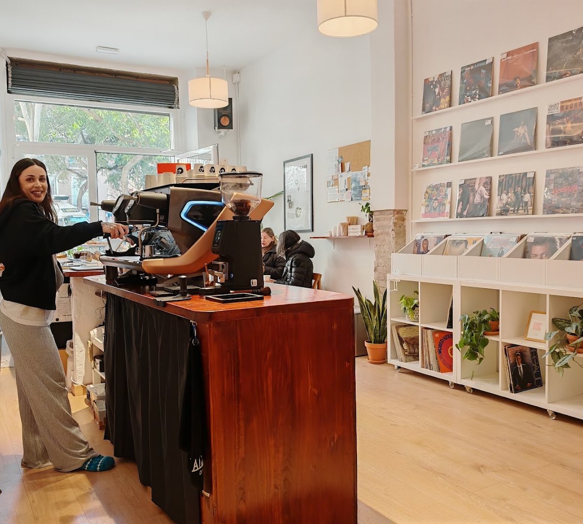 CO'LAAB specialty coffee shop in Barcelona - photo 8