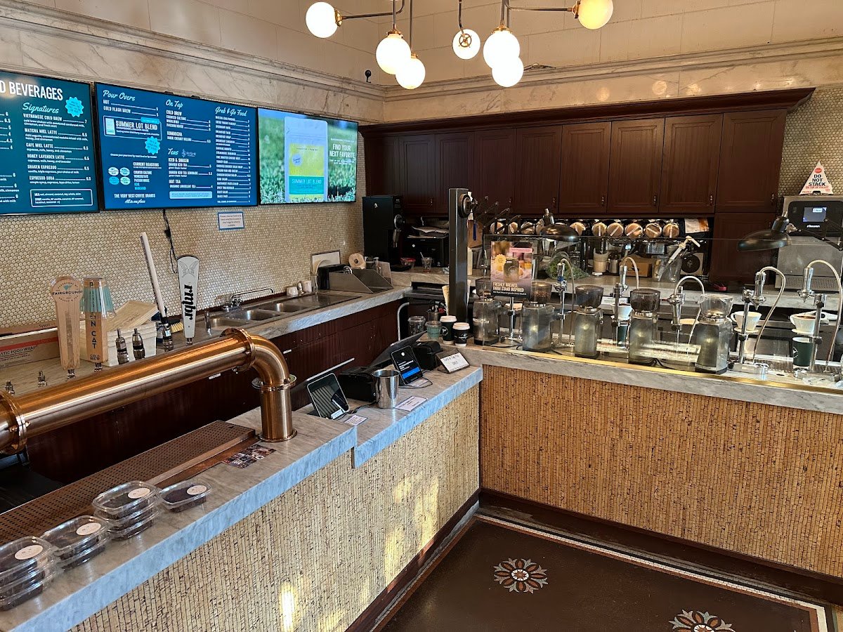 Fairgrounds Craft Coffee and Tea specialty coffee shop in Chicago - photo 5