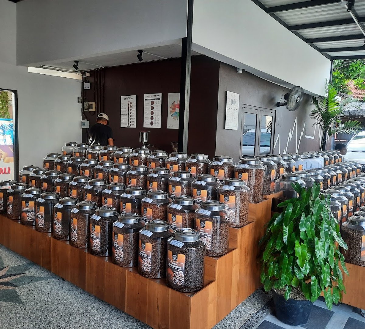 Dunia Kopi Bali specialty coffee shop in Bali - photo 4