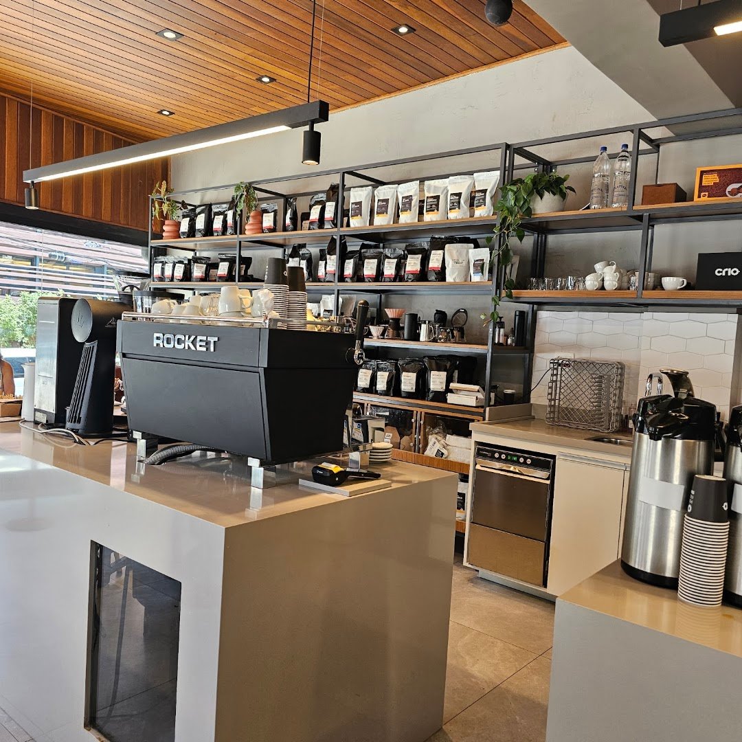 Interior of Crio Café, specialty coffee shop in São Paulo