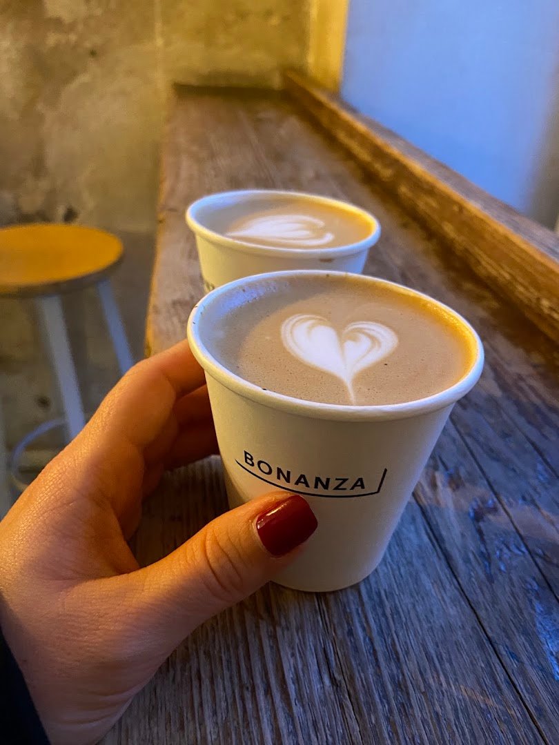 Bonanza Coffee Heroes specialty coffee shop in Berlin - photo 5