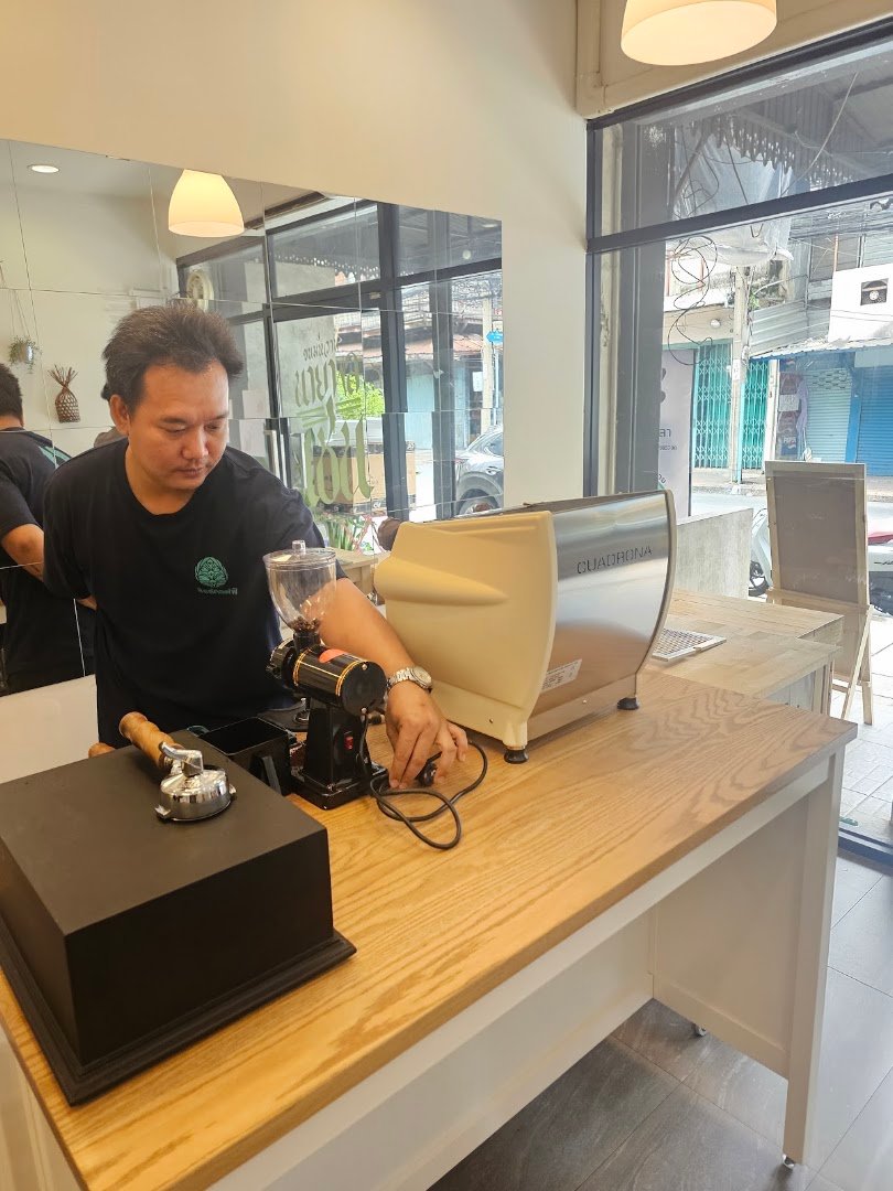 Ratika specialty coffee shop in Bangkok - photo 5