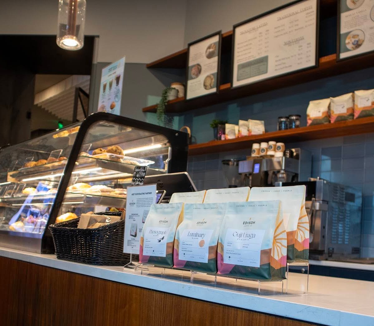 Tierra a Taza Coffee Co. specialty coffee shop in Dallas - photo 9