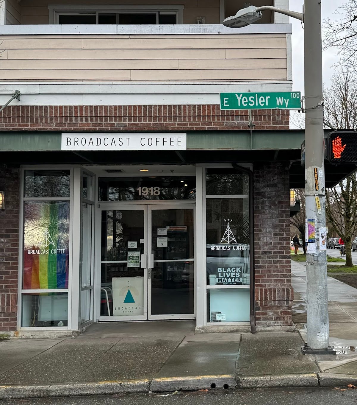 Broadcast Coffee specialty coffee shop in Seattle - photo 2