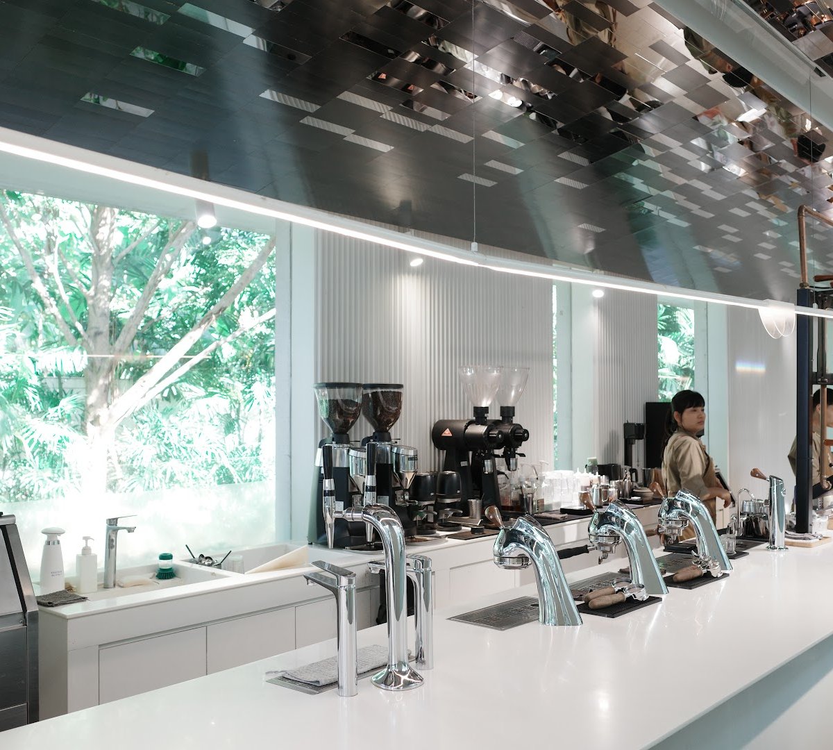 Nana Coffee Roasters Bangna specialty coffee shop in Bangkok - photo 6