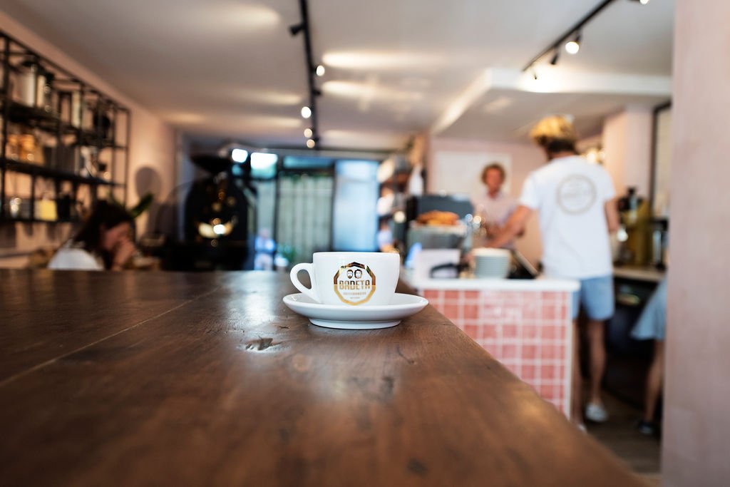 Badeta Coffee Roasters De Pijp specialty coffee shop in Amsterdam - photo 6