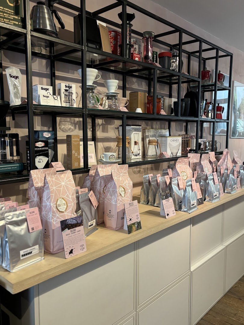 Badeta Coffee Roasters De Pijp specialty coffee shop in Amsterdam - photo 9