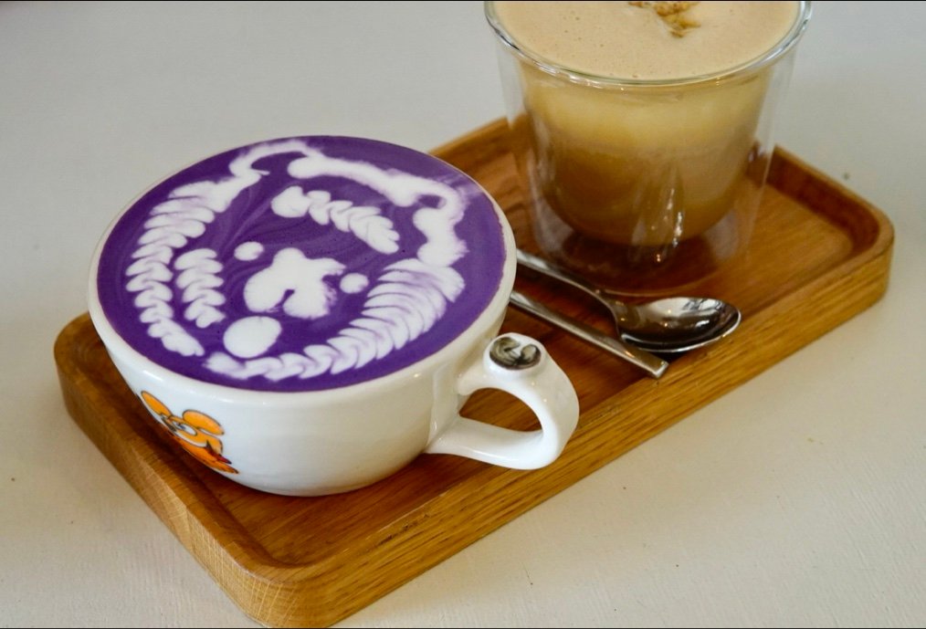 Coffee at Cafefin coffee, specialty coffee shop in Prague