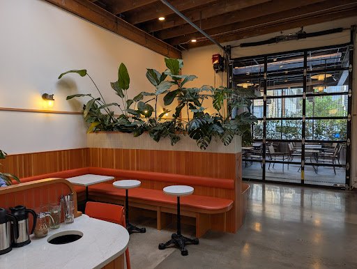 Roseline Coffee Cafe & Roastery specialty coffee shop in Portland - photo 11