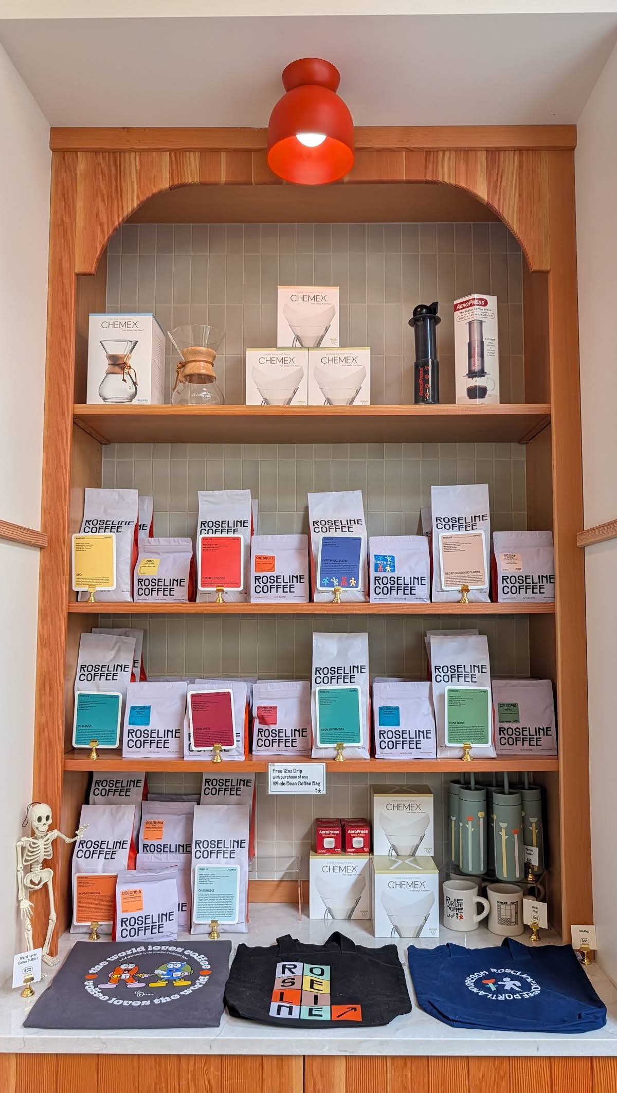 Roseline Coffee Cafe & Roastery specialty coffee shop in Portland - photo 13