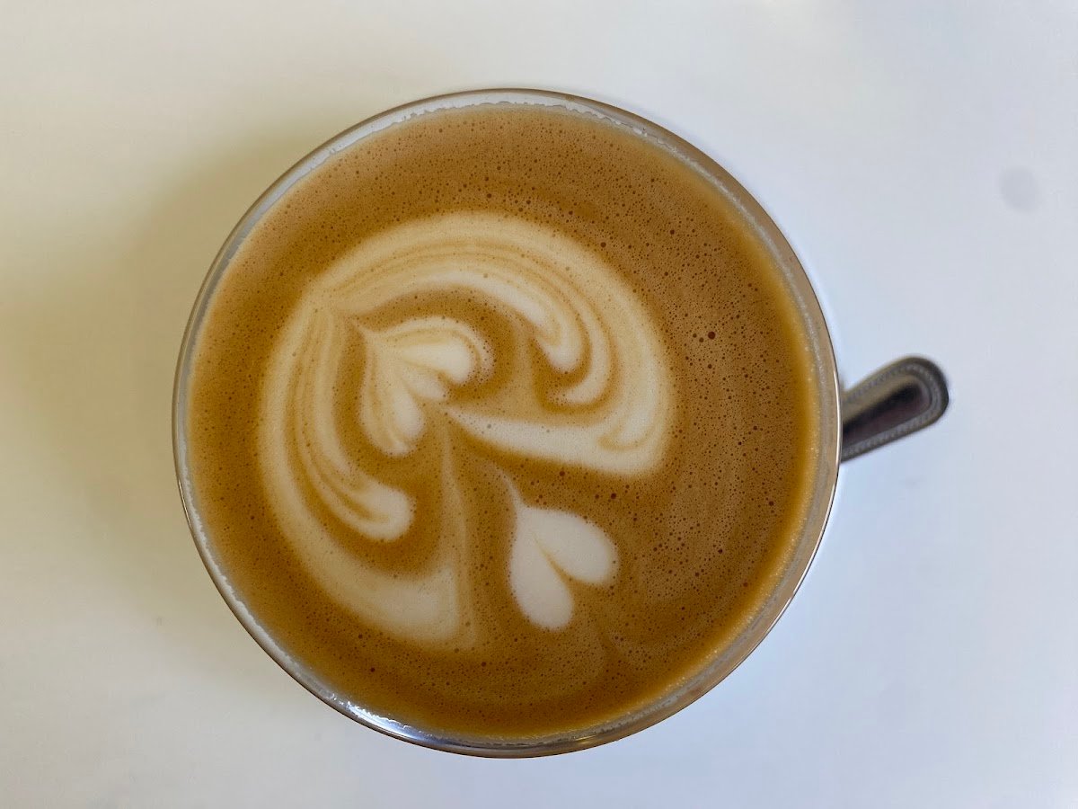 Esters specialty coffee shop in London - photo 2