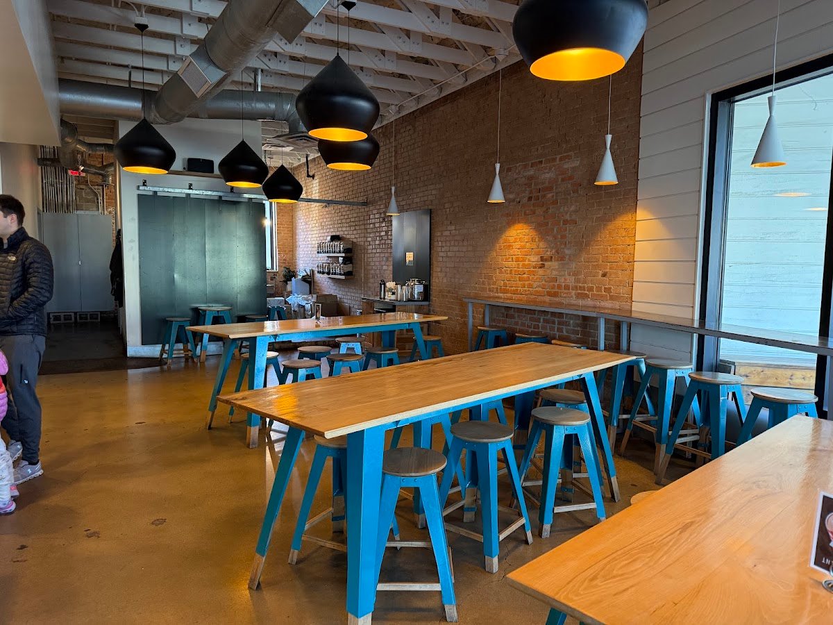 Houndstooth Coffee specialty coffee shop in Dallas - photo 5