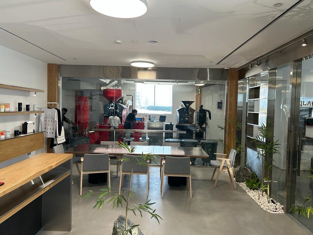 Blacksmith Coffee Company, Al Quoz, Dubai specialty coffee shop in Dubai - photo 4