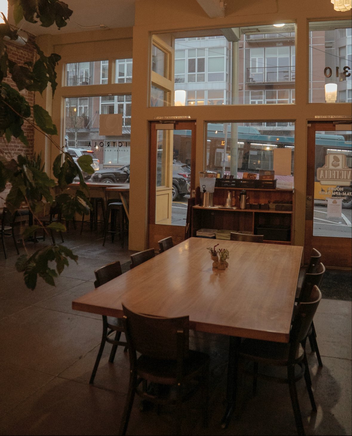 Victrola Coffee Roasters specialty coffee shop in Seattle - photo 3