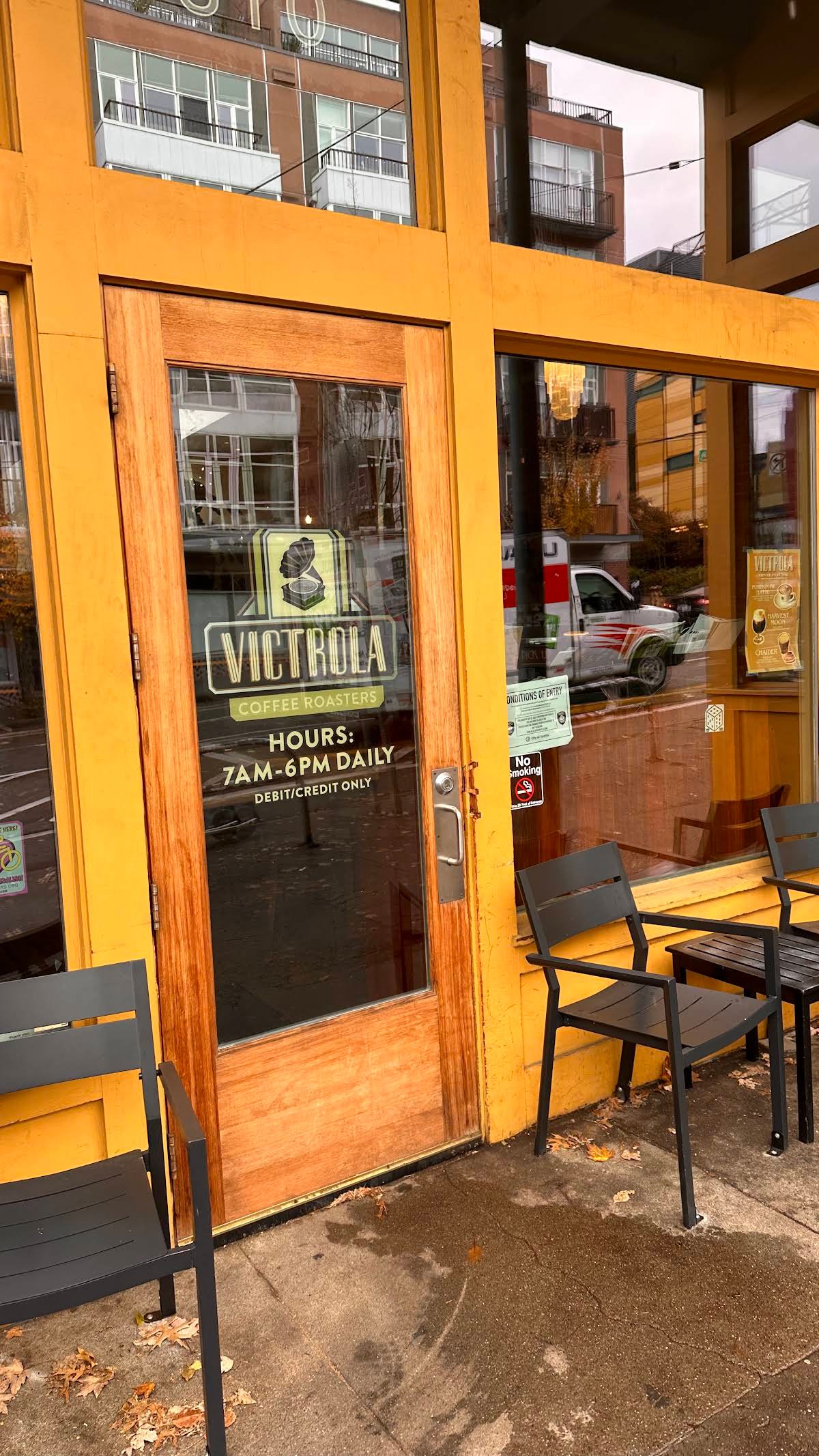 Victrola Coffee Roasters specialty coffee shop in Seattle - photo 9