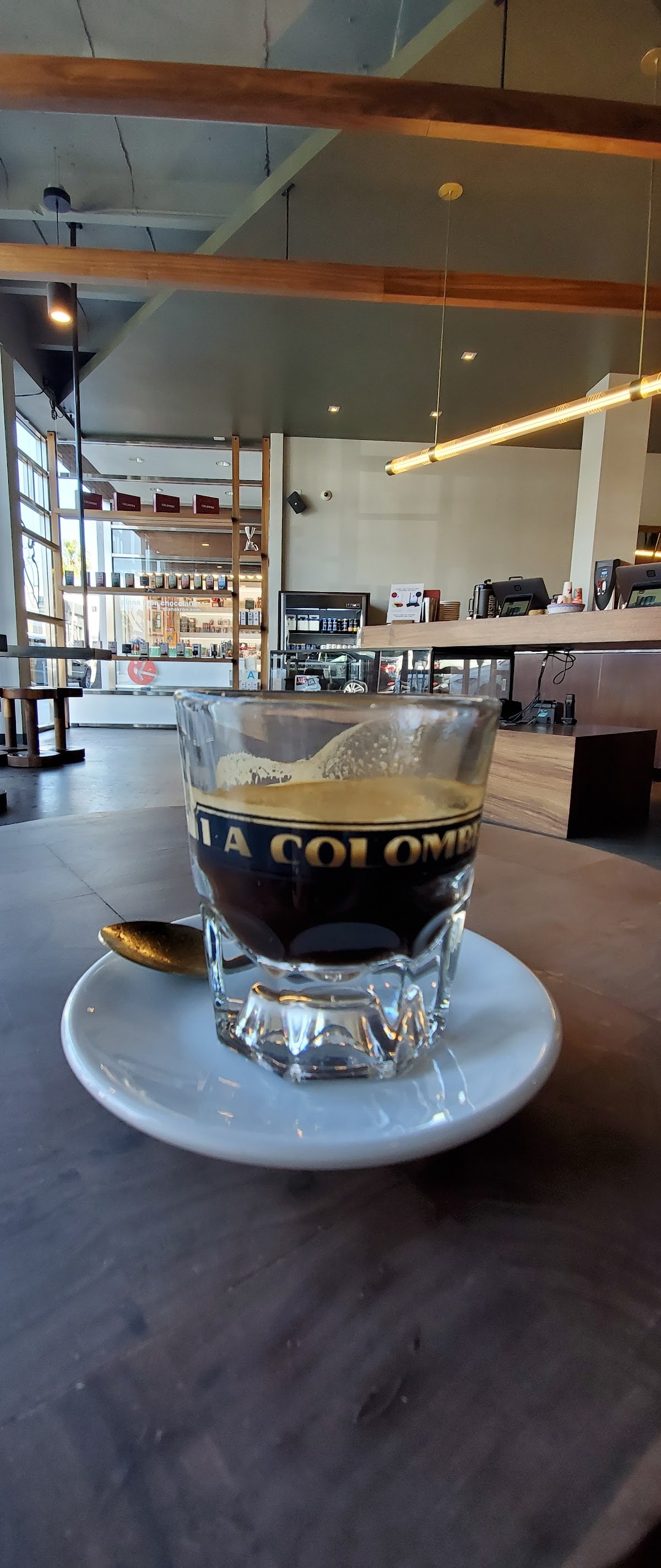 La Colombe Coffee Workshop specialty coffee shop in Los Angeles - photo 7