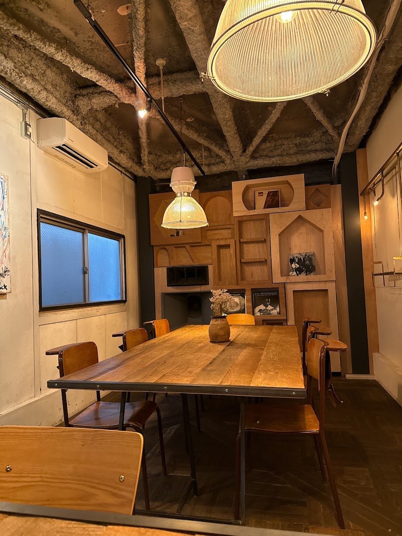 Interior of Granknot Coffee, specialty coffee shop in Osaka