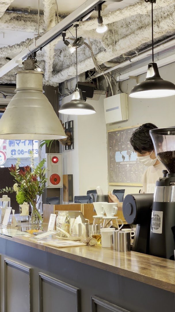 Interior of Granknot Coffee, specialty coffee shop in Osaka