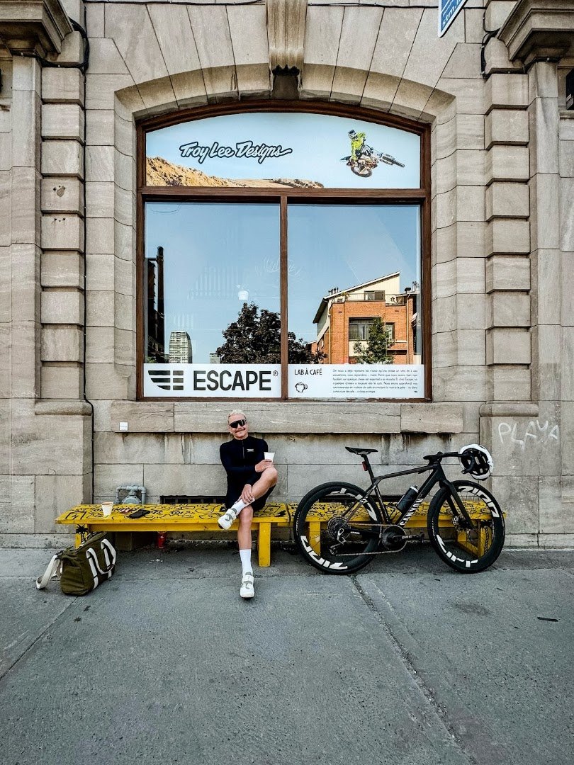 Storefront of Escape - Lab à Café, specialty coffee shop in Montreal