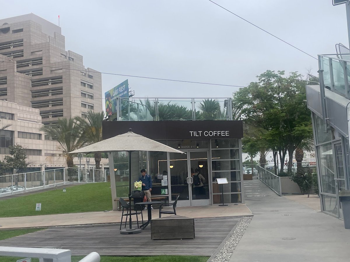 Tilt Coffee Bar specialty coffee shop in Los Angeles - photo 5