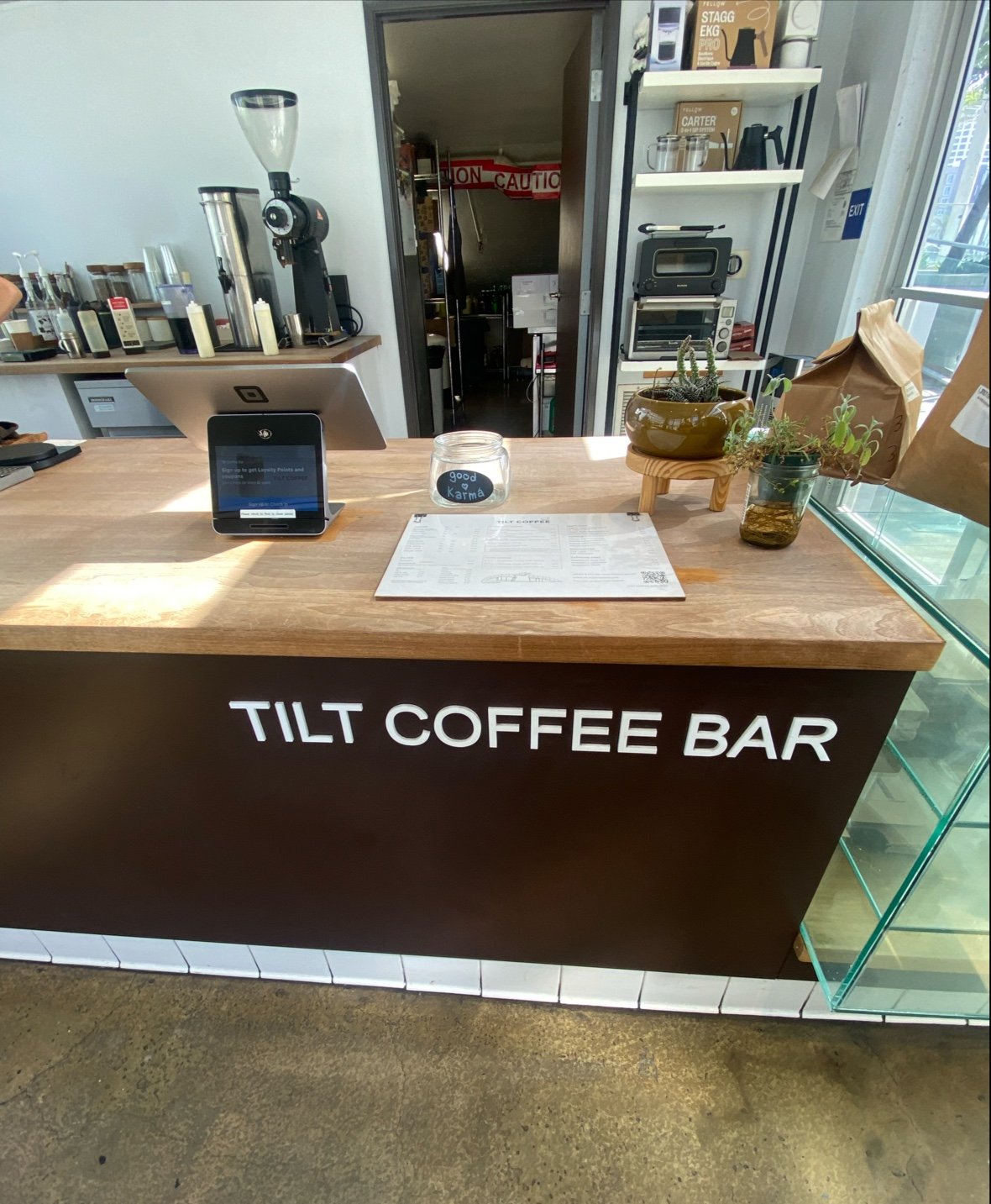 Tilt Coffee Bar specialty coffee shop in Los Angeles - photo 9