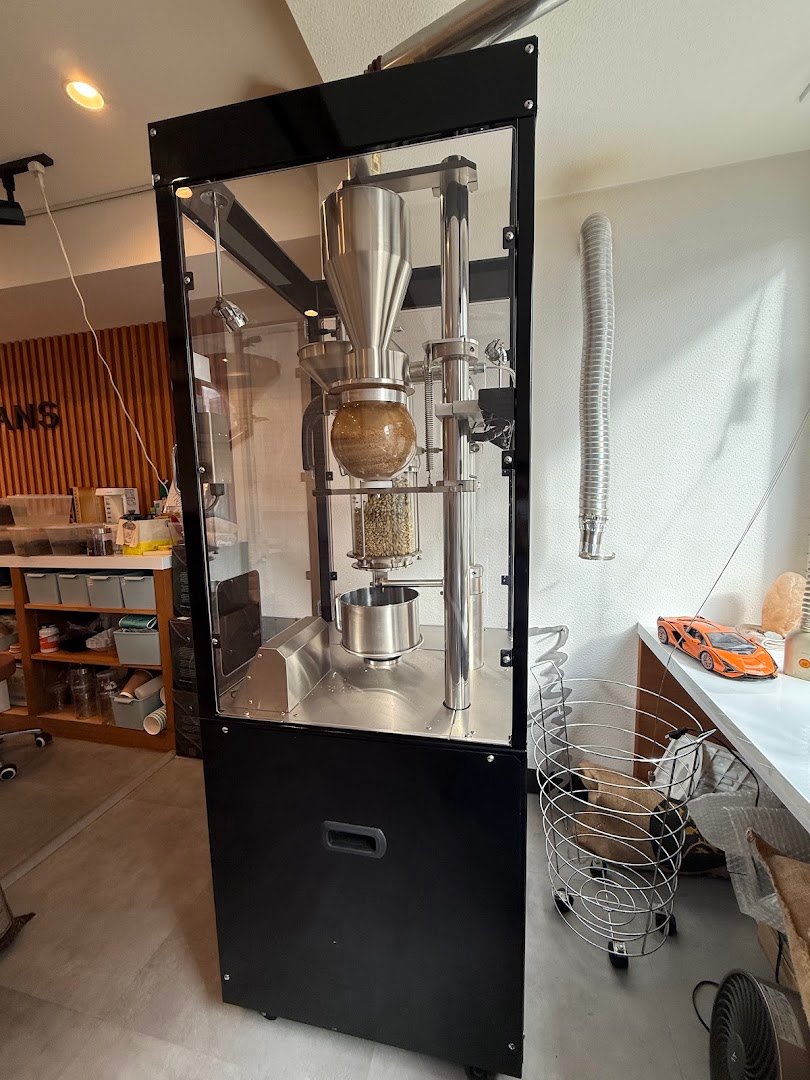Interior of NorthStar Beans, specialty coffee shop in Tokyo