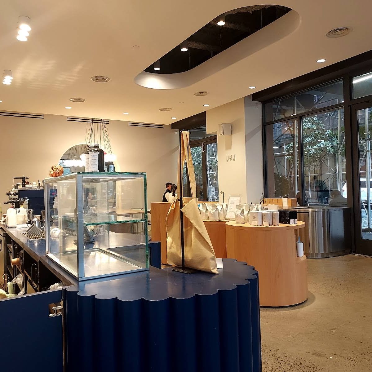 Blue Bottle Coffee specialty coffee shop in New York - photo 7