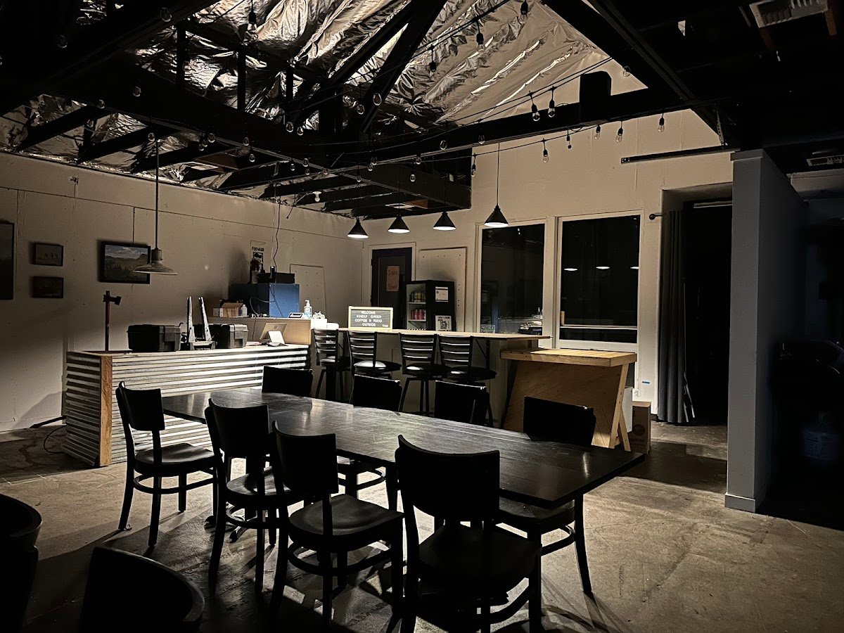 Daydreamer Coffee & Public House specialty coffee shop in Portland - photo 5