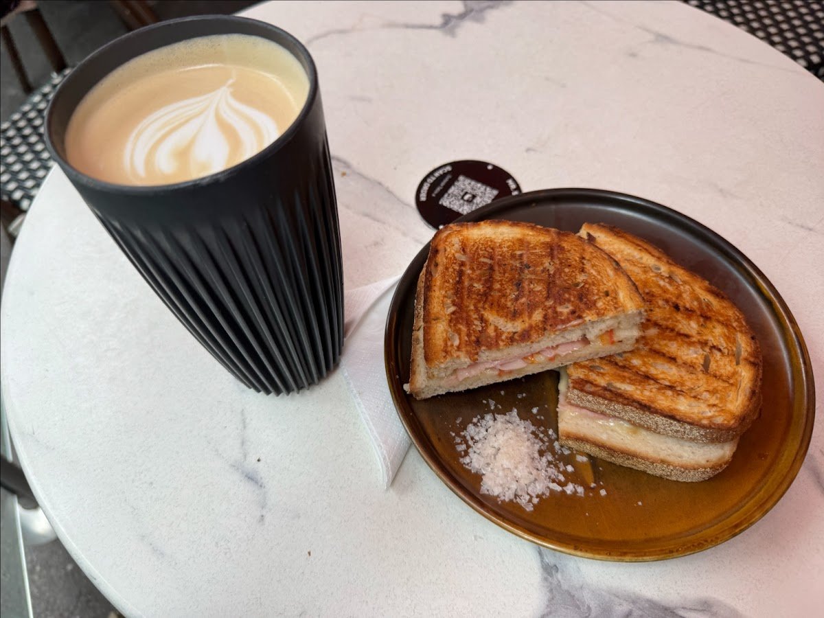 Mr. Summit Cafe specialty coffee shop in Melbourne - photo 7