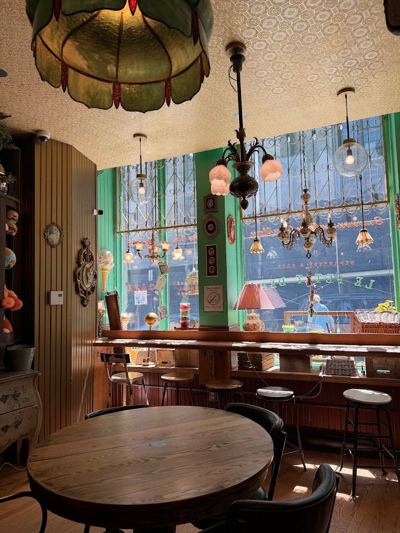 Interior of Le Petit Dep, specialty coffee shop in Montreal