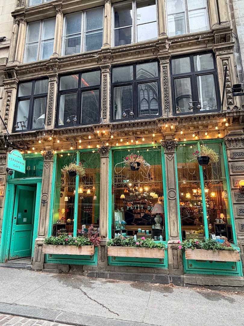 Storefront of Le Petit Dep, specialty coffee shop in Montreal