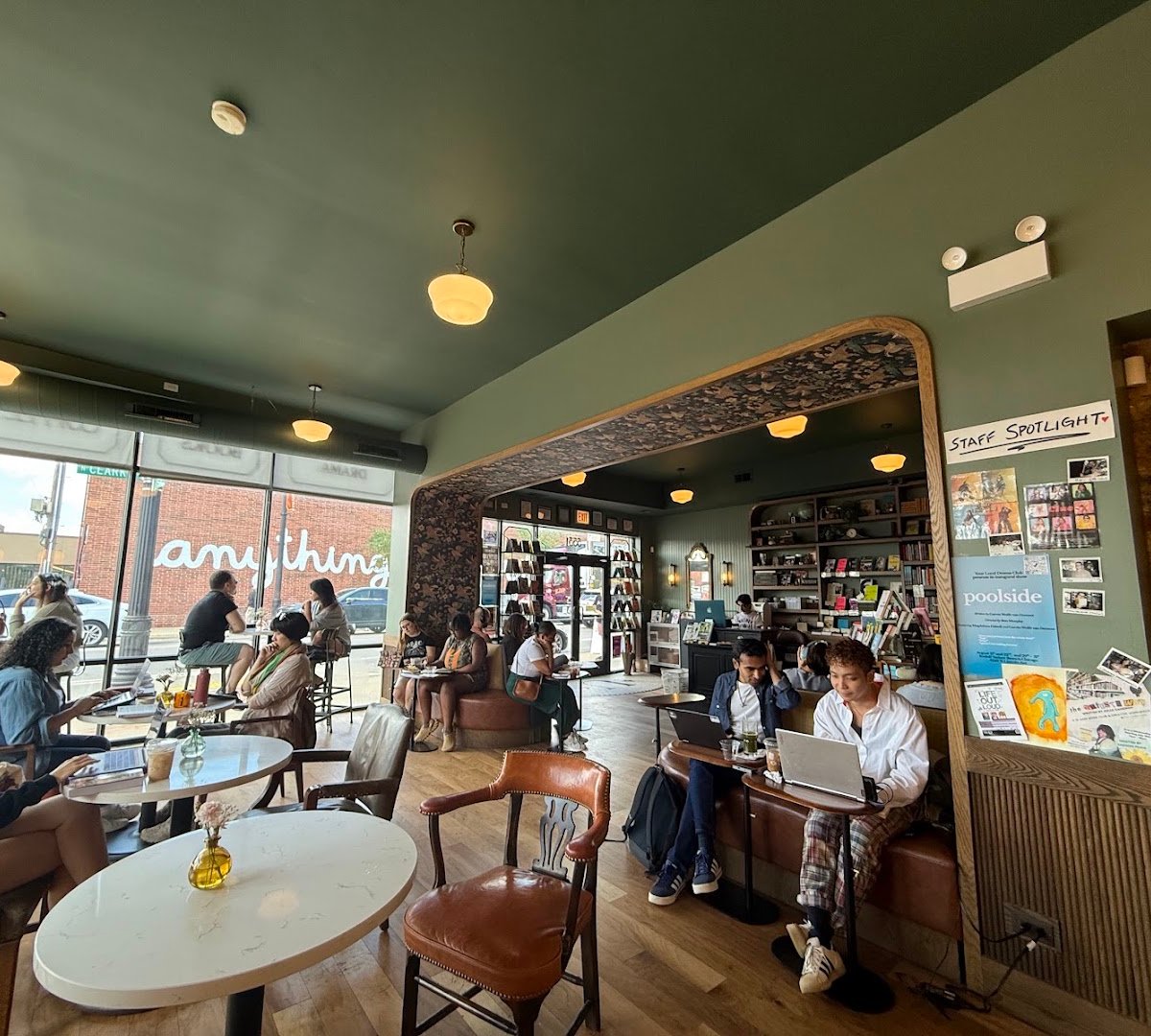 The Understudy Coffee and Books specialty coffee shop in Chicago - photo 3