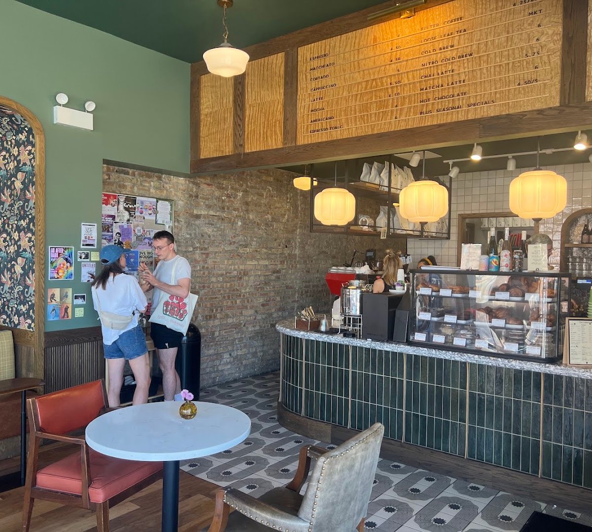 The Understudy Coffee and Books specialty coffee shop in Chicago - photo 7