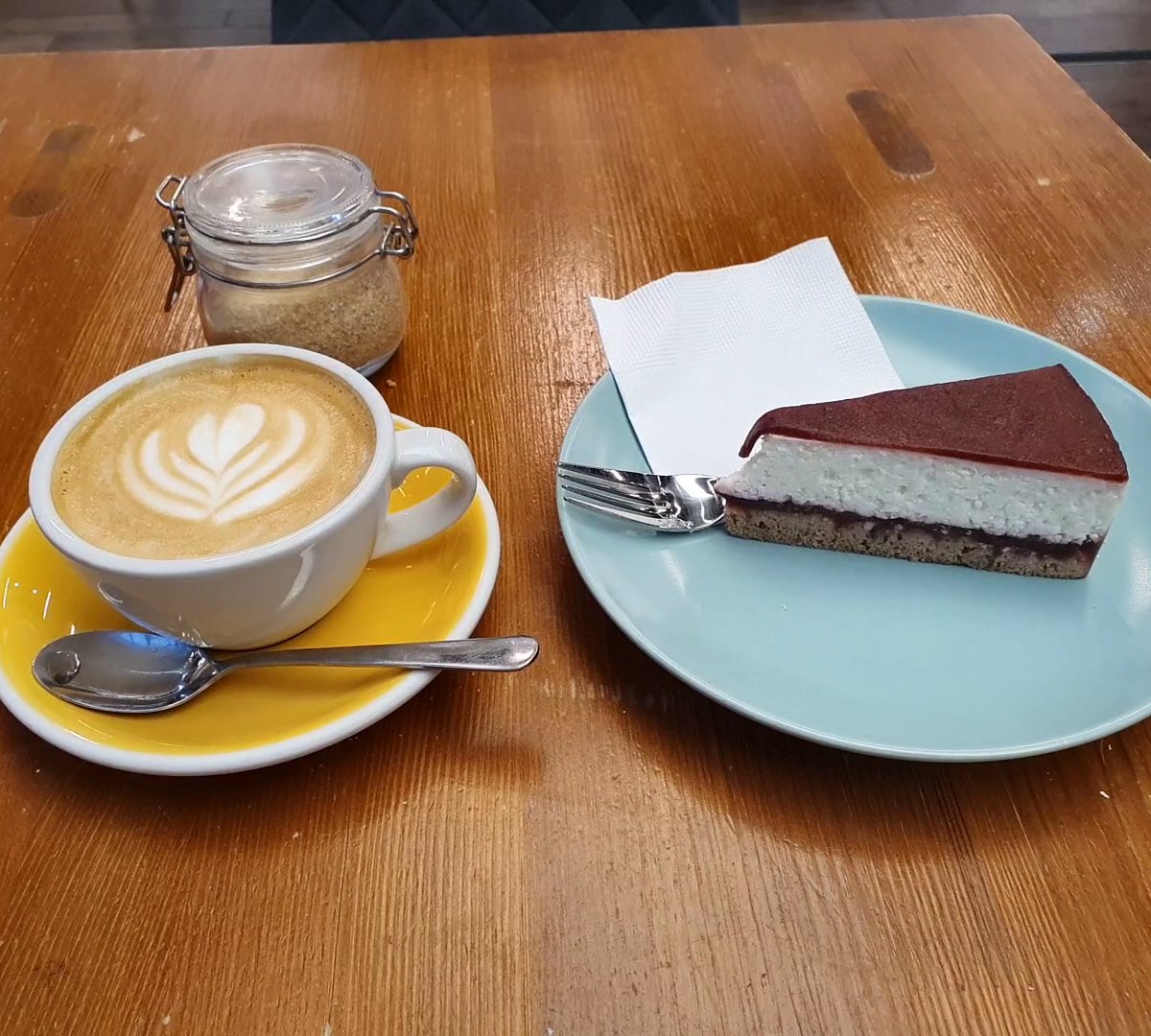 Kaffeine Espresso Bar specialty coffee shop in Budapest - photo 4
