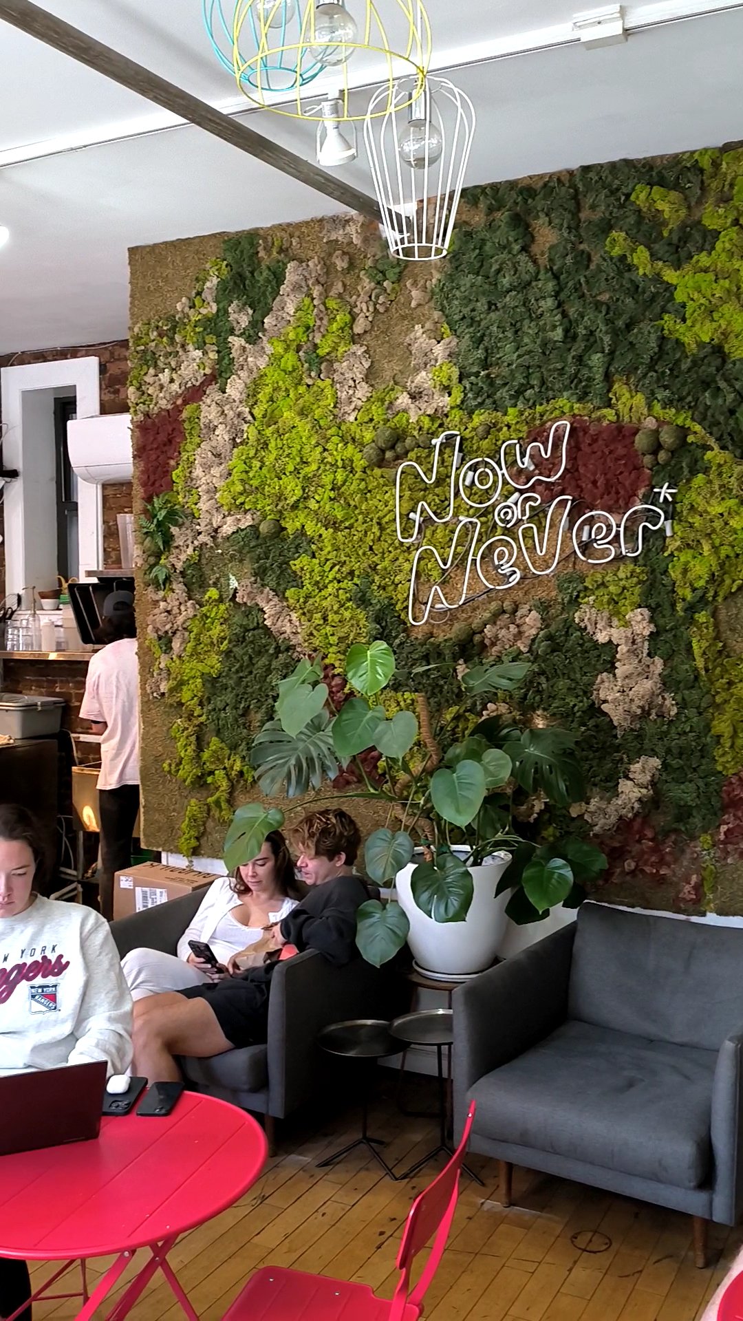 Now or Never Coffee specialty coffee shop in New York - photo 9