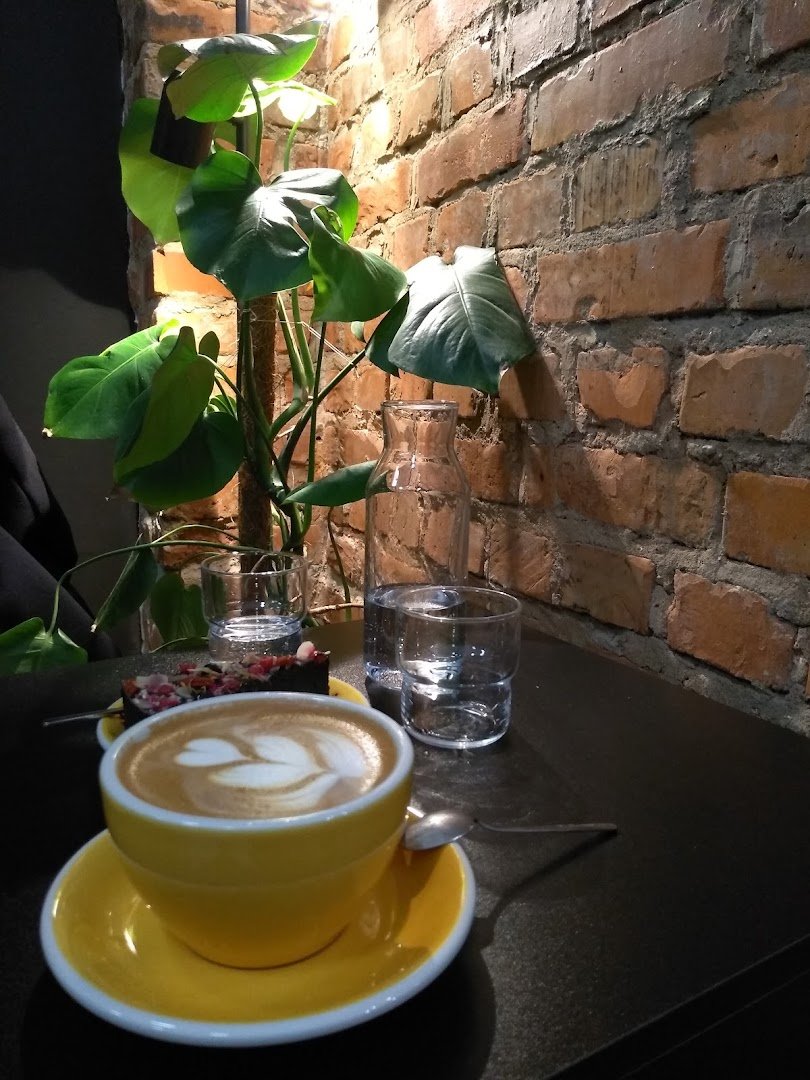 Coffee at Kawiarnia Dobra Materia, specialty coffee shop in Warsaw