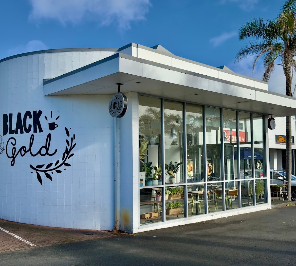 Storefront of Black & Gold Coffee Eatery, specialty coffee shop in Auckland