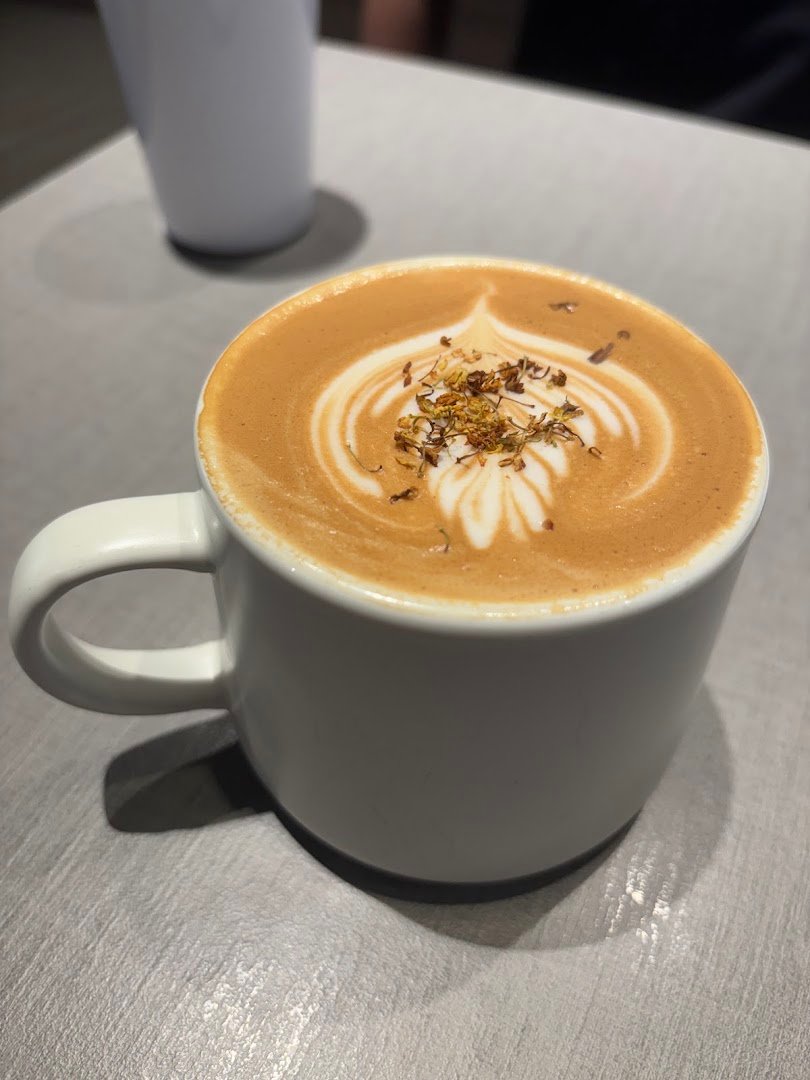 MIDDLE NAME coffee & space specialty coffee shop in Taipei - photo 3