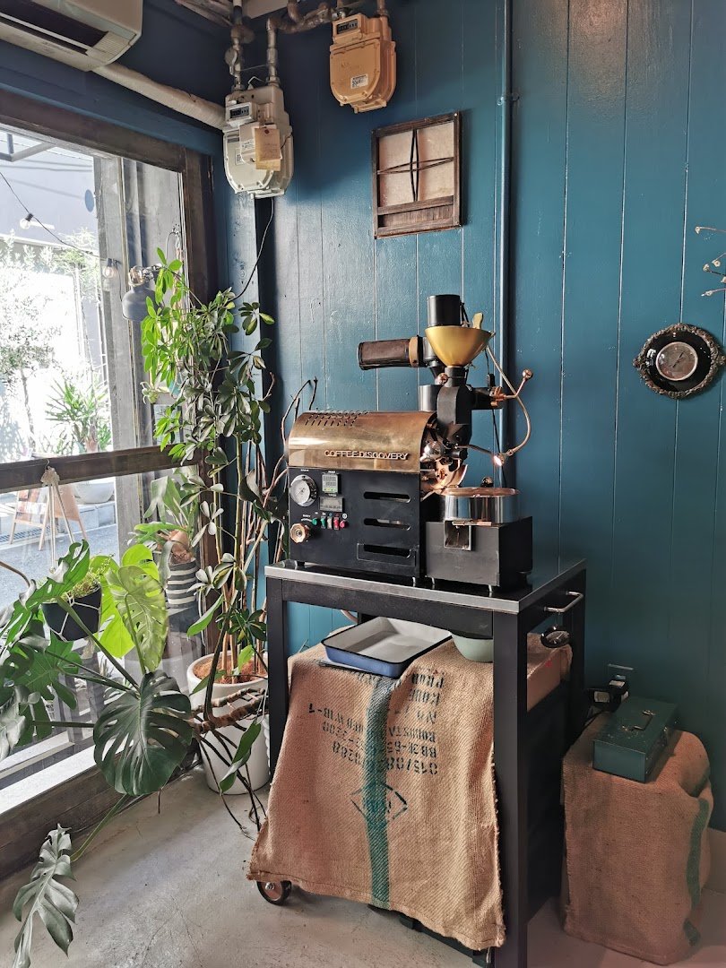 Interior of HAIKU COFFEE ROASTERS, specialty coffee shop in Osaka