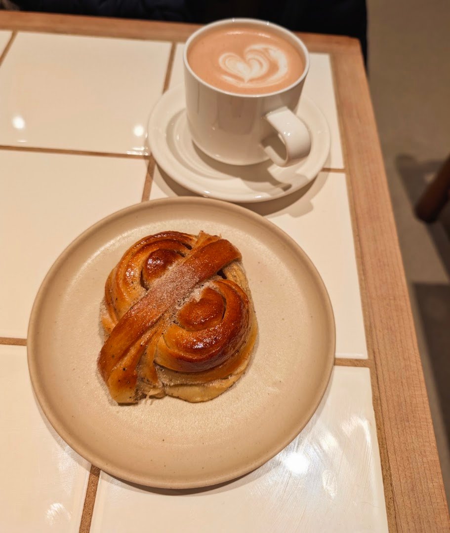 Andersen & Maillard Artisan Bakery specialty coffee shop in Copenhagen - photo 4