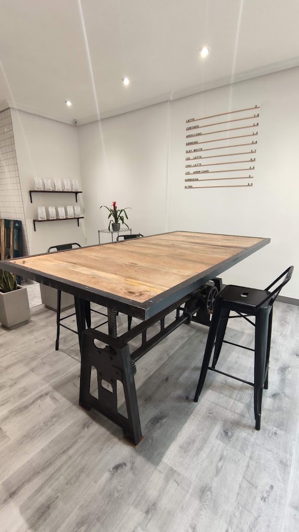 Martín Tostador (Café de especialidad) specialty coffee shop in Madrid - photo 7