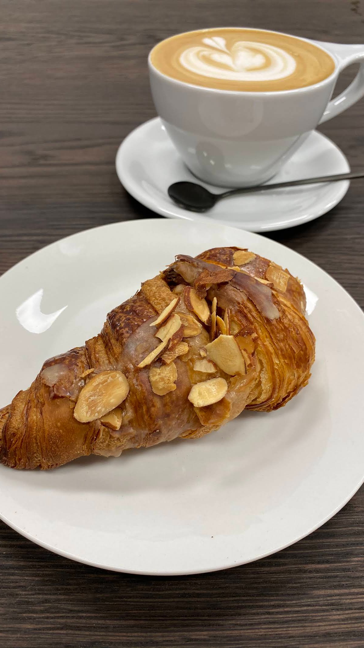 Qreate Coffee + Studio specialty coffee shop in Orlando - photo 11