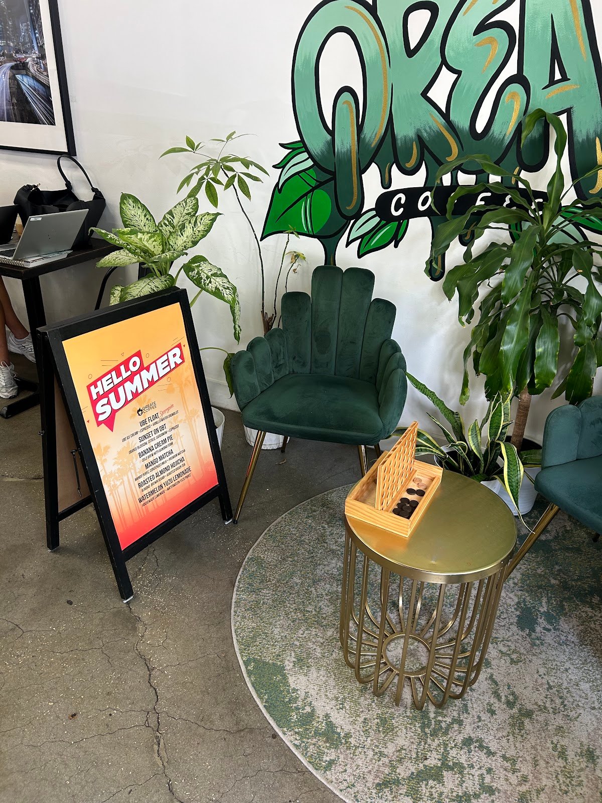 Qreate Coffee + Studio specialty coffee shop in Orlando - photo 6